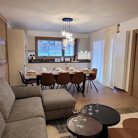 Apartment Confort Avec Grande Terrasse, Wifi, Parking, 8 Personnes - Fr-1-598-99 *